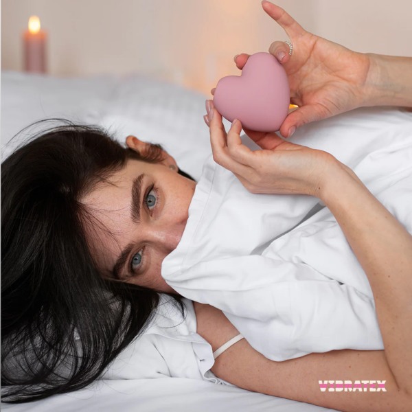 Satisfyer Cutie Heart Clitoral Stimulator - Image 4